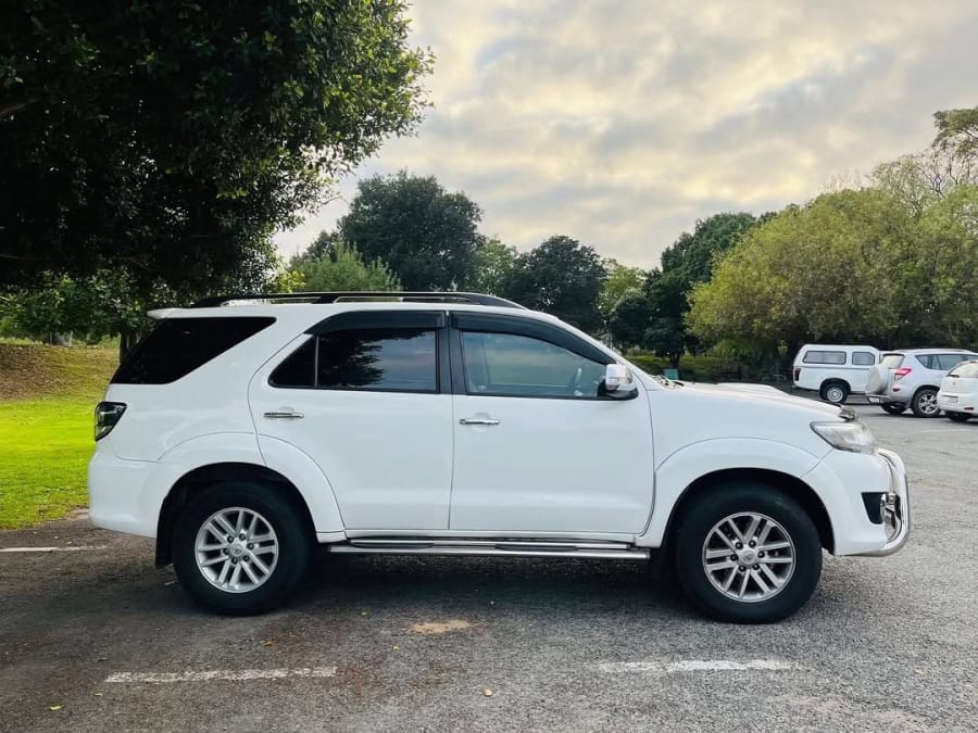 2015 TOYOTA FORTUNER 3.0 D4D RB — photo 4