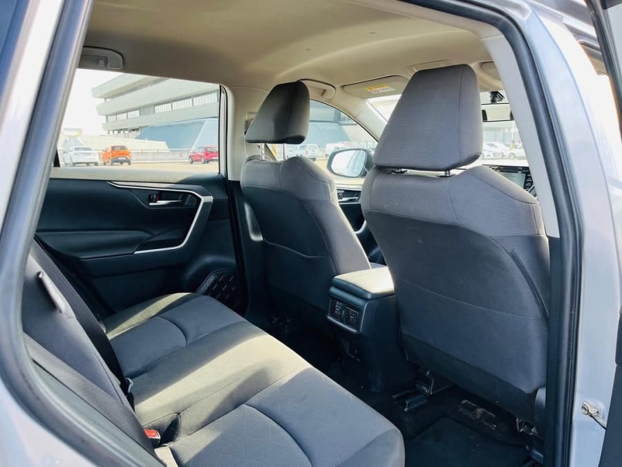 2019 TOYOTA RAV4 2.0 GX — photo 9