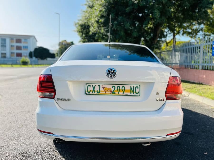 2017 VW POLO 1.5 TDI COMFORTLINE — photo 8