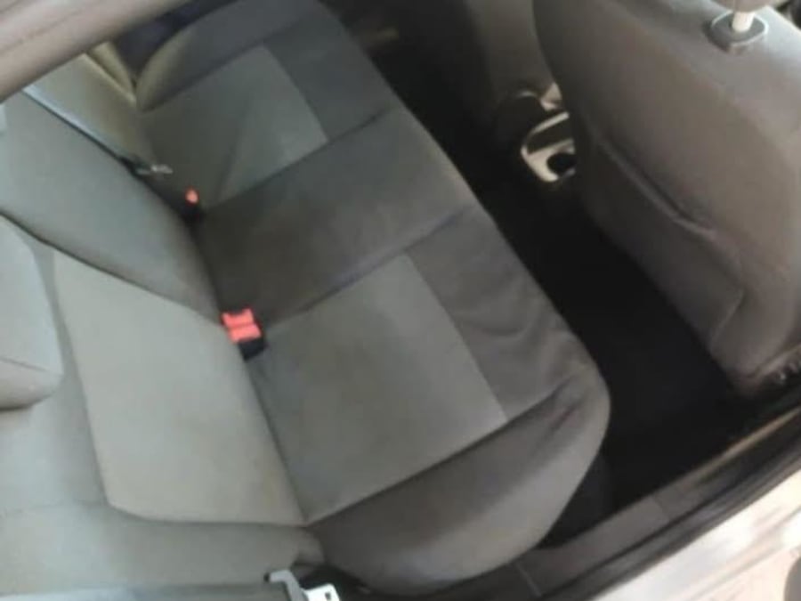2013 Ford Fiesta 5-door 1.4 Ambiente — photo 6