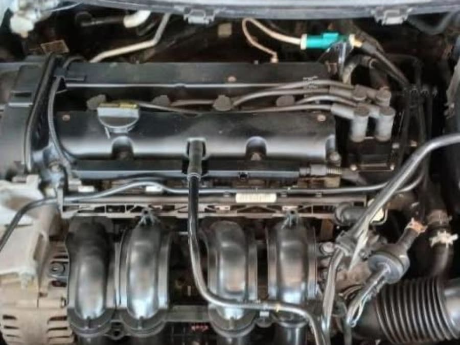 2013 Ford Fiesta 5-door 1.4 Ambiente — photo 10