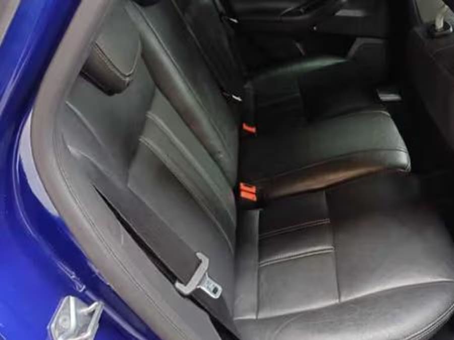 2017 Ford Focus 1.0 EcoBoost Trend Auto 5-dr — photo 9