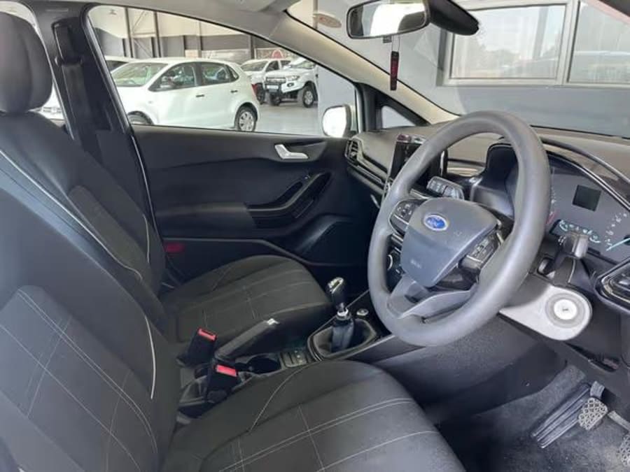 2018 Ford Fiesta 1.0 EcoBoost Trend 5-dr — photo 4