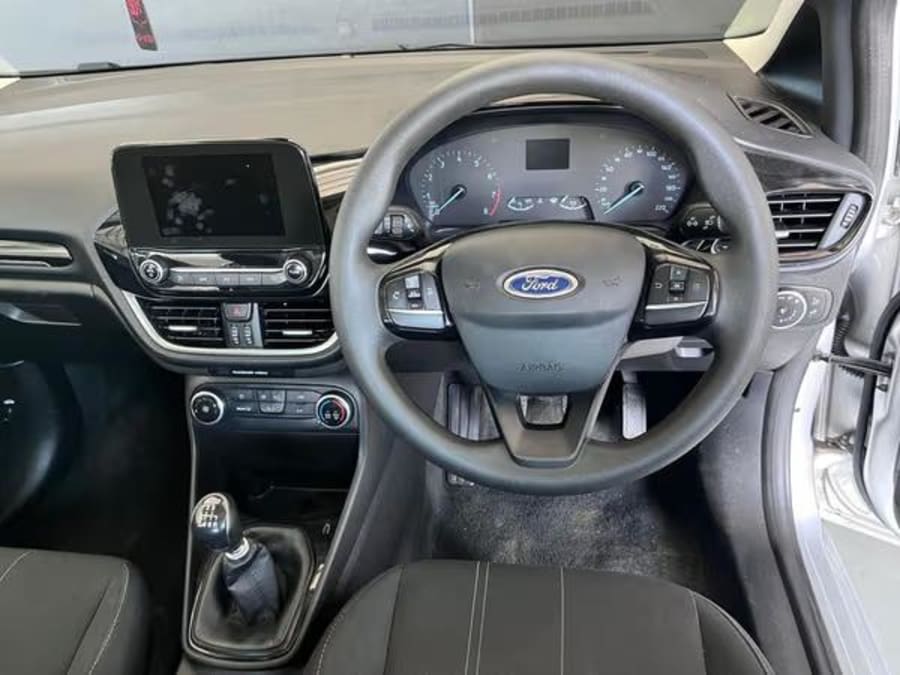 2018 Ford Fiesta 1.0 EcoBoost Trend 5-dr — photo 5