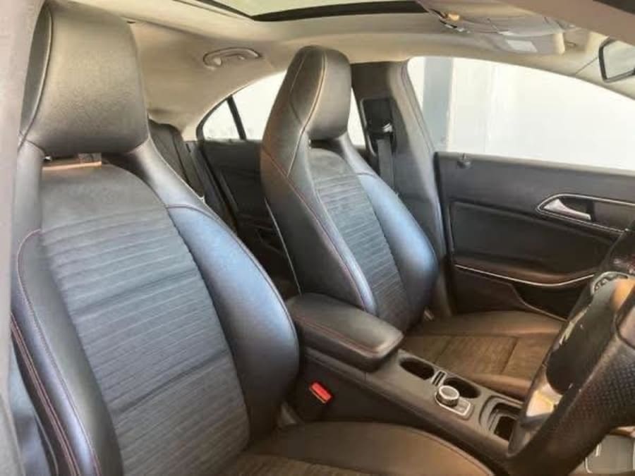 2019 Mercedes-Benz CLA 200 Auto — photo 3