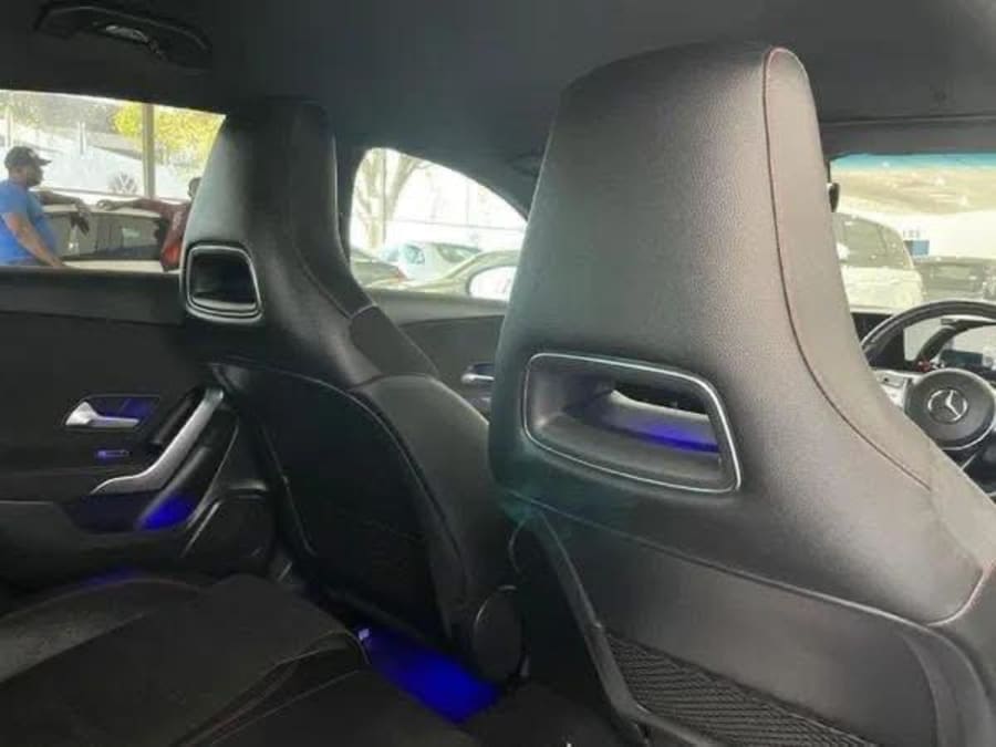 2018 Mercedes-Benz A-Class A200 AMG A/T — photo 8