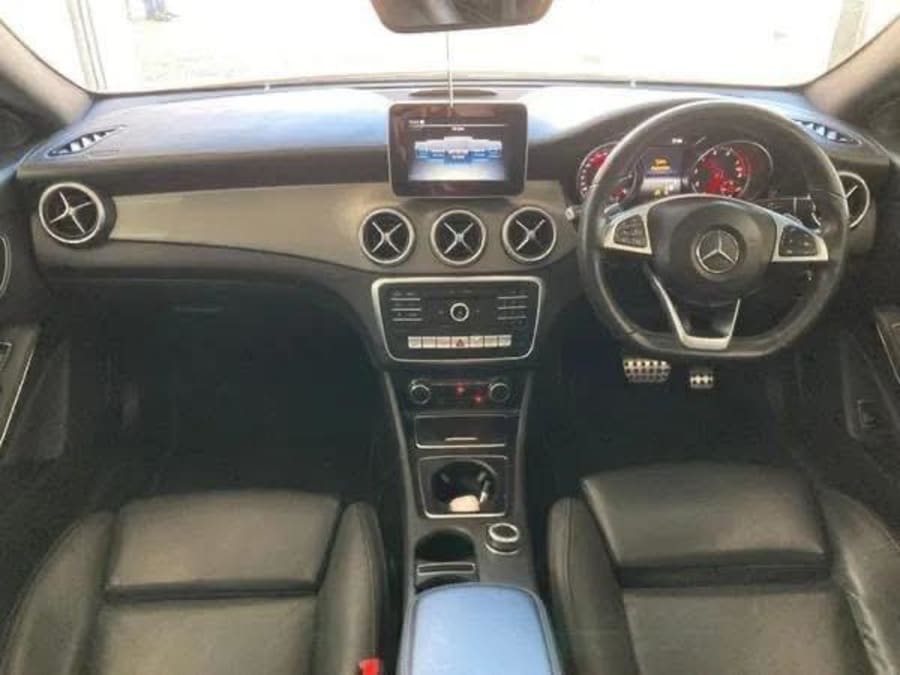 2019 Mercedes-Benz CLA 200 AMG Auto — photo 4