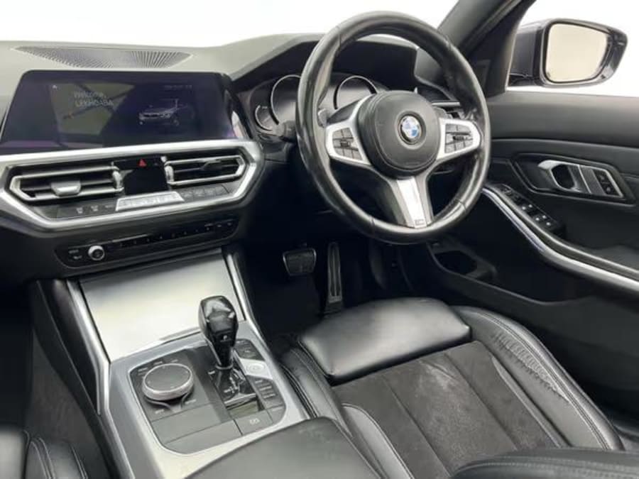 2019 BMW 3 Series 320d M Sport — photo 6