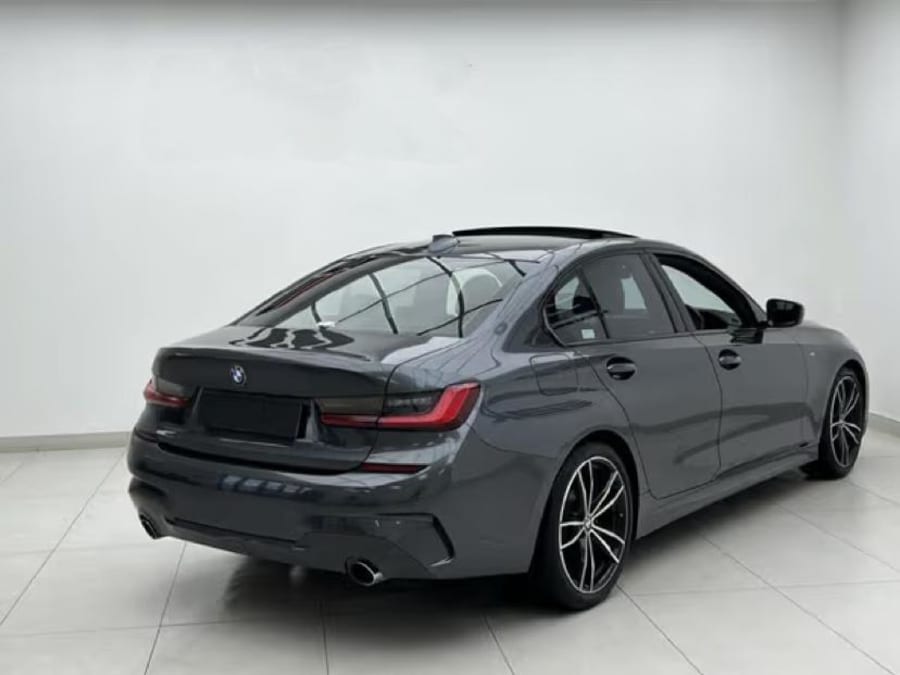 2019 BMW 3 Series 320d M Sport — photo 9