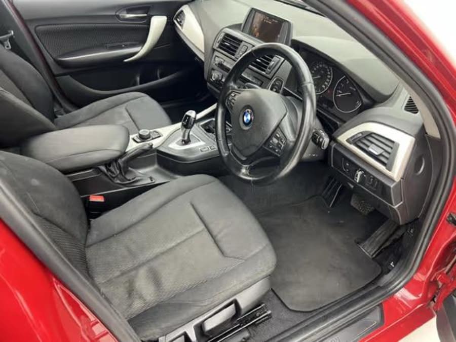 2015 BMW 1 Series 118i 5-dr Auto — photo 4
