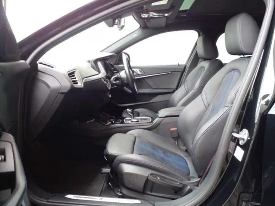 2022 BMW 1 Series 118i Mzansi Edition Auto — photo 7