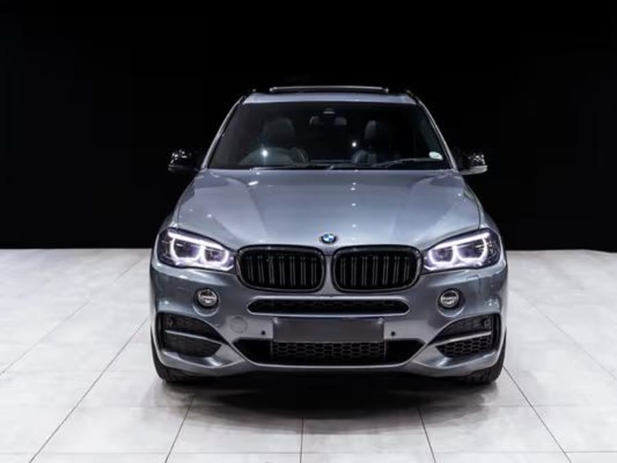 2018 BMW X5 M50d — photo 2