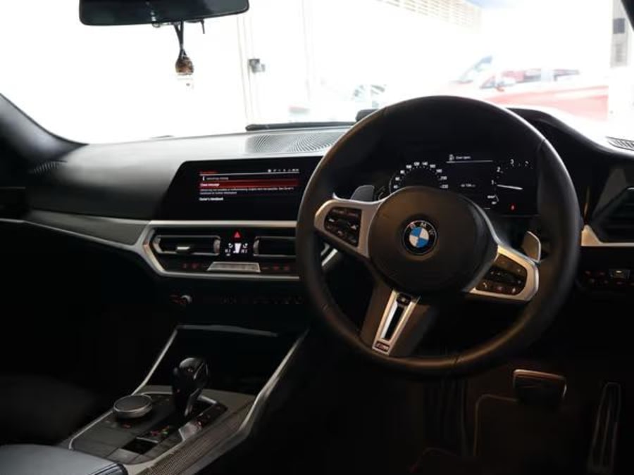 2021 BMW 3 Series 320i M Sport — photo 5