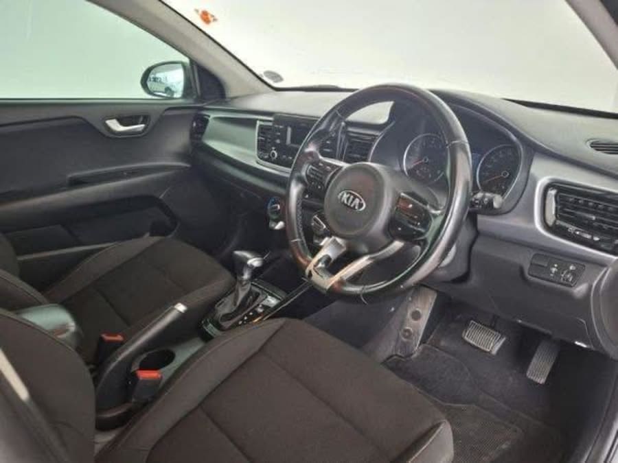 2020 Kia Rio 1.4 LX Auto — photo 5