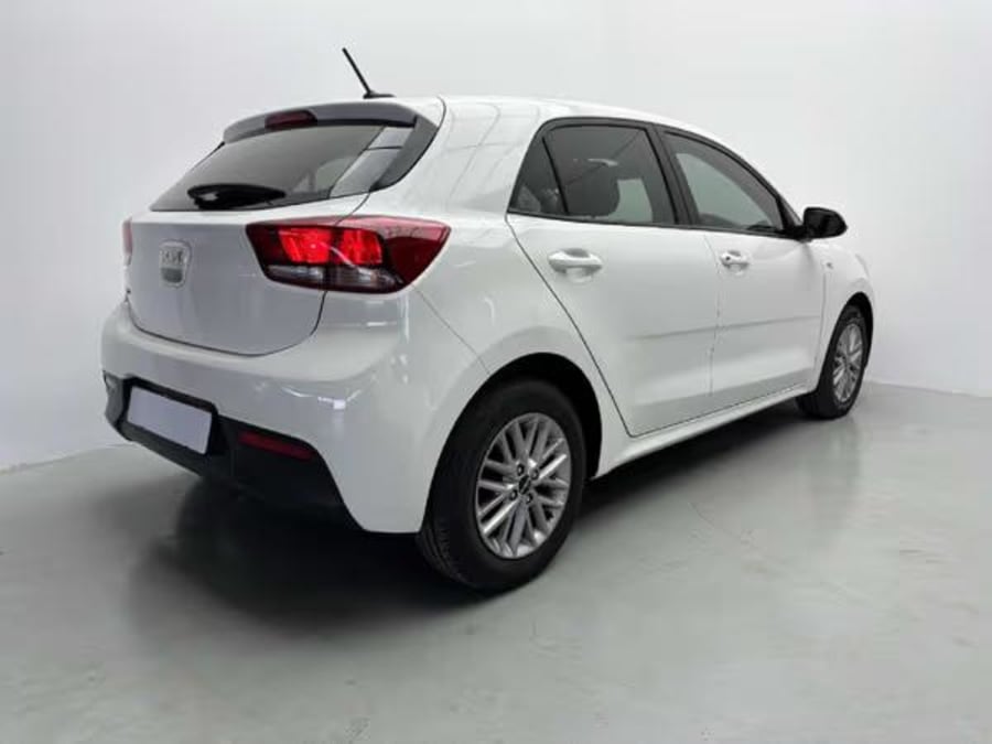 2022 Kia Rio 1.4 LS 5-dr Auto — photo 10