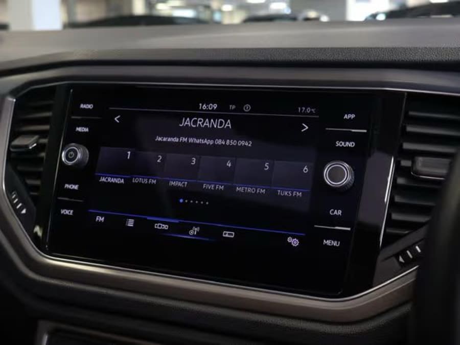2022 Volkswagen T-Roc T-ROC 1.4 TSI DESIGN TIPTRONIC — photo 9