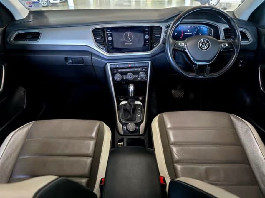 2021 Volkswagen T-Roc 2.0 TSI Design 4Motion Auto — photo 2
