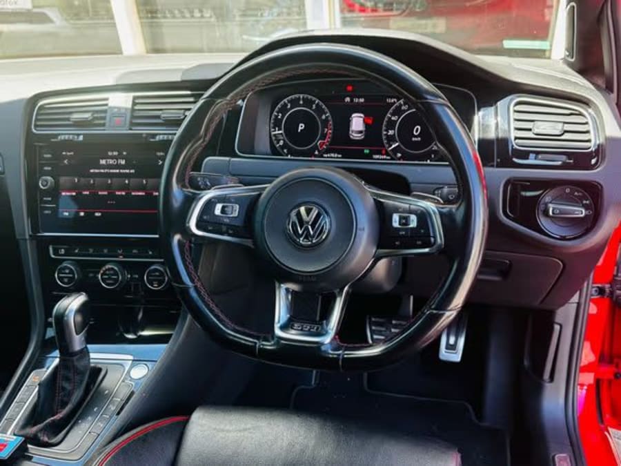 2019 Volkswagen Golf VII GTI 2.0 TSI Auto — photo 8