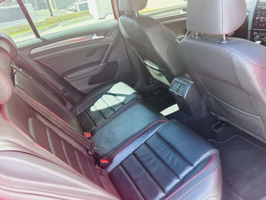 2019 Volkswagen Golf VII GTI 2.0 TSI Auto — photo 9