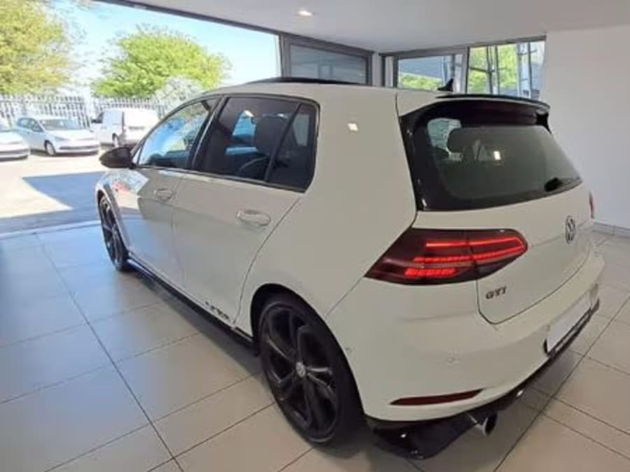 2020 Volkswagen Golf VII GTI 2.0 TSI Auto TCR — photo 2