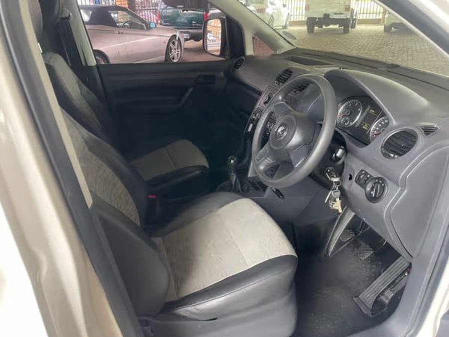 2013 Volkswagen Caddy 2.0 TDI (81kW) Panel Van — photo 3