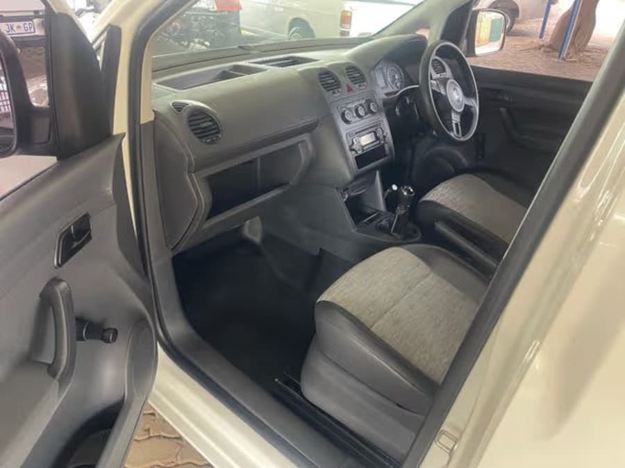 2013 Volkswagen Caddy 2.0 TDI (81kW) Panel Van — photo 6