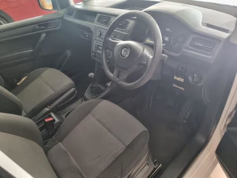 2018 Volkswagen Caddy 1.6i (81kW) Panel Van — photo 3