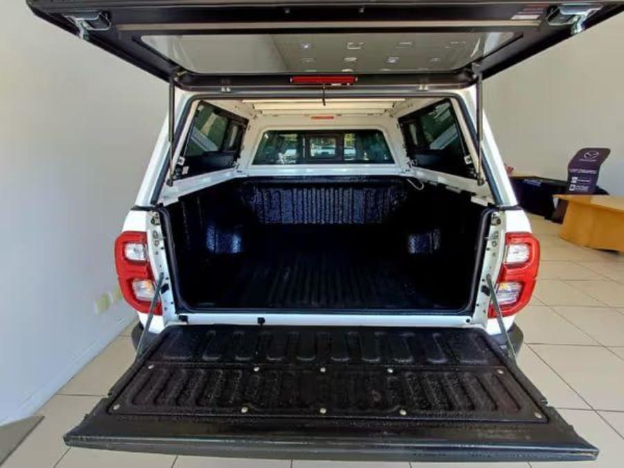 2021 Toyota Hilux 2.8 GD-6 Raised Body Legend RS 4x4 Double-Cab — photo 5