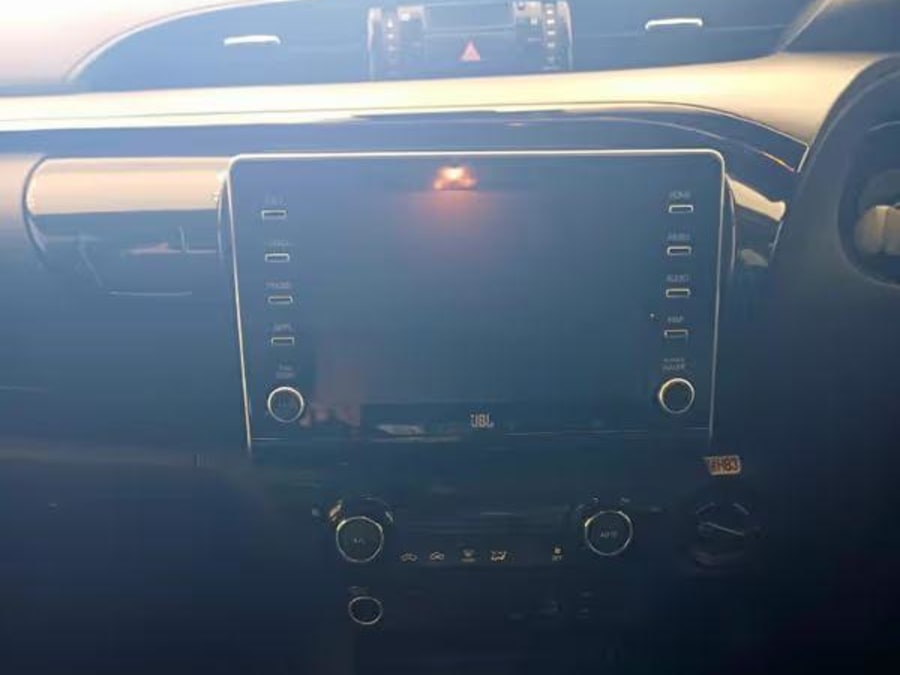 2021 Toyota Hilux 2.8 GD-6 Raised Body Legend RS 4x4 Double-Cab — photo 8