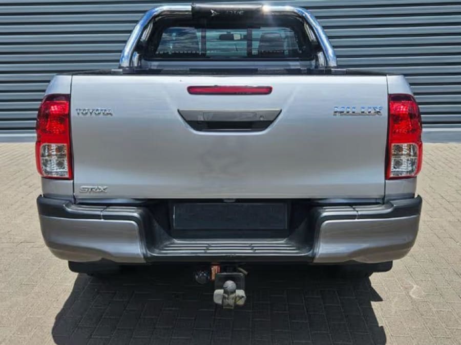 2019 Toyota Hilux 2.4 GD-6 Raised Body SRX Extended Cab — photo 4