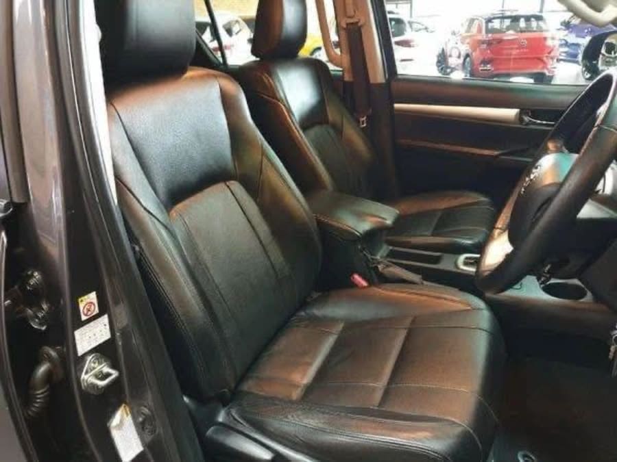 2018 Toyota Hilux 2.8 GD-6 Raider 4x4 Auto Double Cap — photo 9