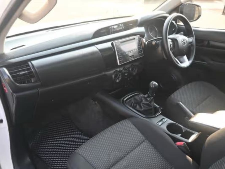 2016 Toyota Hilux 2.4 GD Single-Cab — photo 5