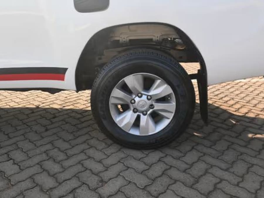 2016 Toyota Hilux 2.4 GD Single-Cab — photo 6