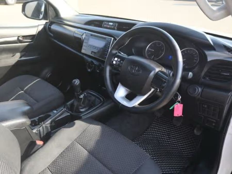2016 Toyota Hilux 2.4 GD Single-Cab — photo 8
