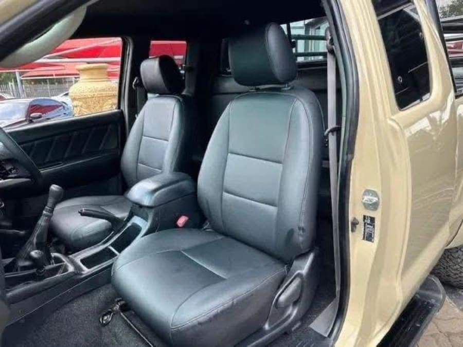 2015 Toyota Hilux 3.0 D-4D Legend 45 4x4 Xtra-Cab — photo 8