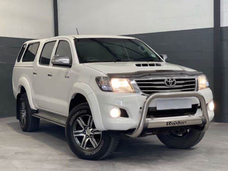 2012 Toyota Hilux 3.0 D-4D Raider Raised Body Double-Cab — photo 1