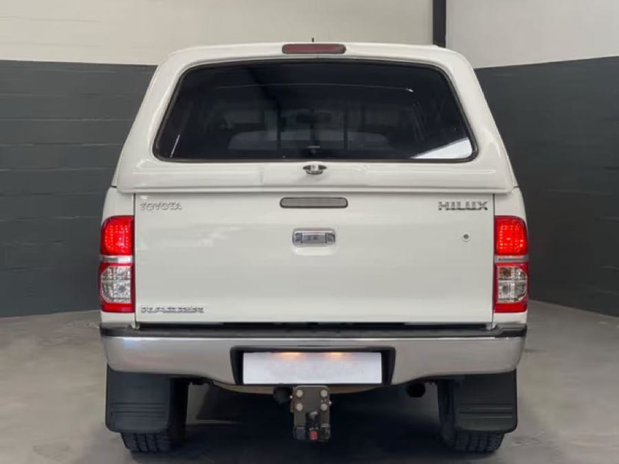 2012 Toyota Hilux 3.0 D-4D Raider Raised Body Double-Cab — photo 3