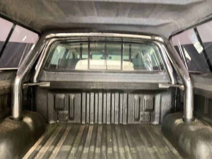 2012 Toyota Hilux 3.0 D-4D Raider Raised Body Double-Cab — photo 4