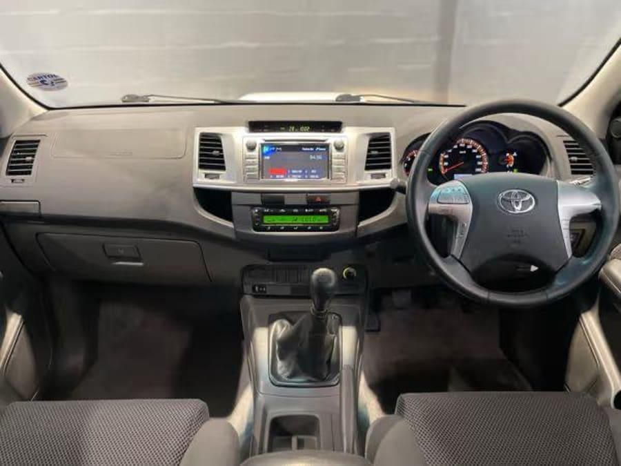 2012 Toyota Hilux 3.0 D-4D Raider Raised Body Double-Cab — photo 5