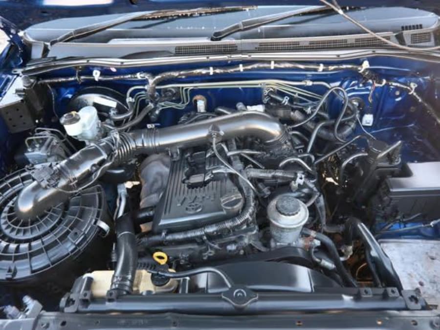 2012 Toyota Hilux 2.7 VVTi Raider Raised Body Double-Cab — photo 3