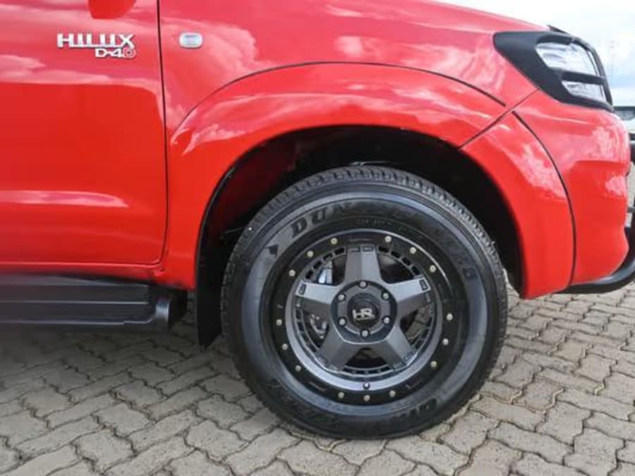 2011 Toyota Hilux 2.5 D-4D SRX 4x4 Double-Cab — photo 3