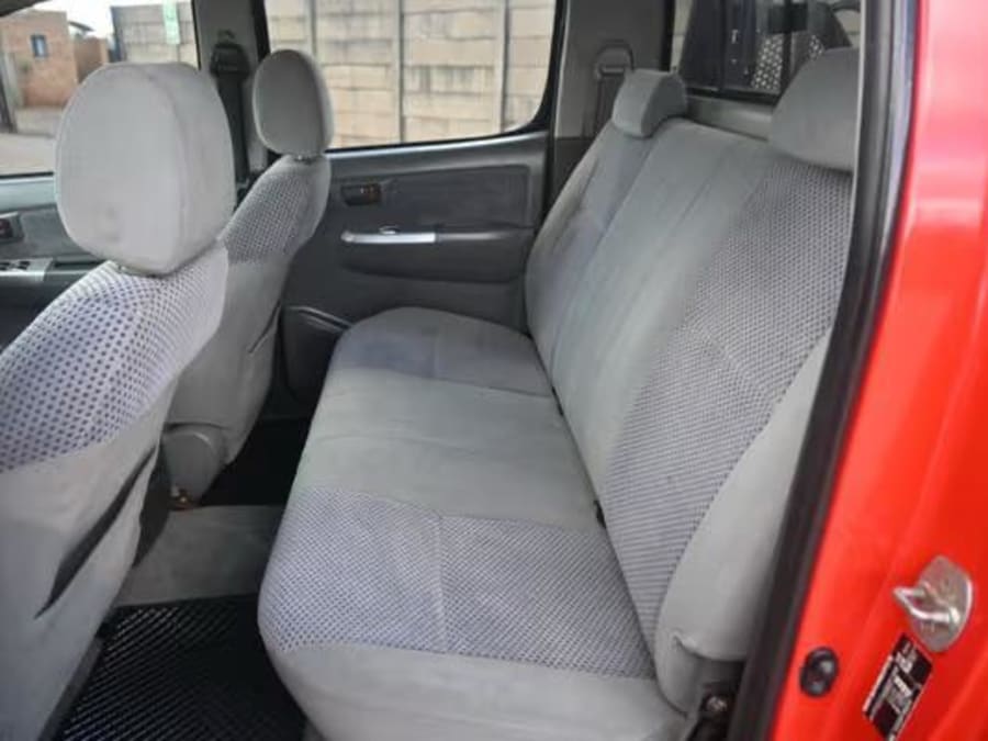 2011 Toyota Hilux 2.5 D-4D SRX 4x4 Double-Cab — photo 5