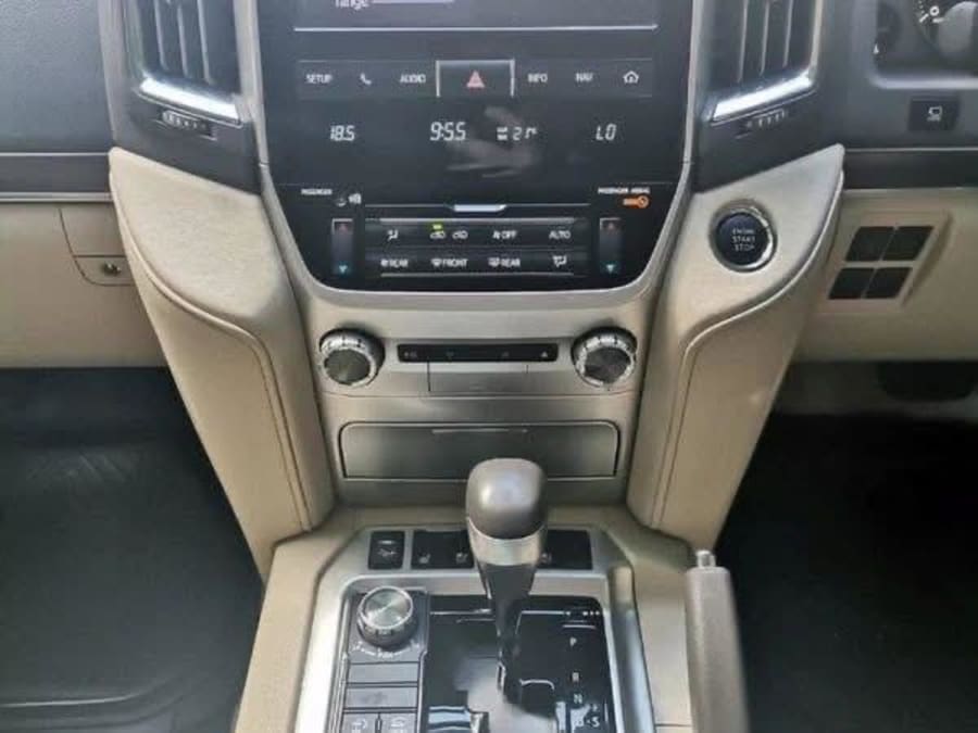 2019 Toyota Land Cruiser 200 4.5 D V8 VX-R Auto — photo 5