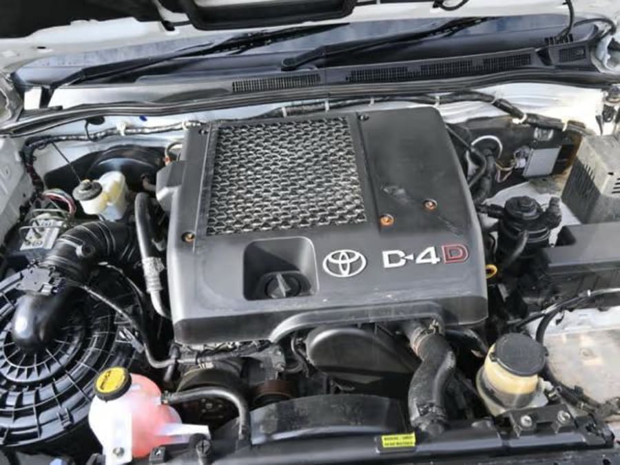 2014 Toyota Hilux 3.0 D-4D Raider Raised Body Single-Cab — photo 3