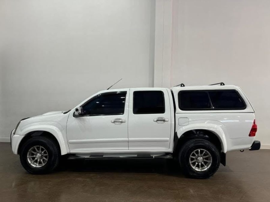 2010 Isuzu KB 300D-Teq Double Cab LX — photo 6