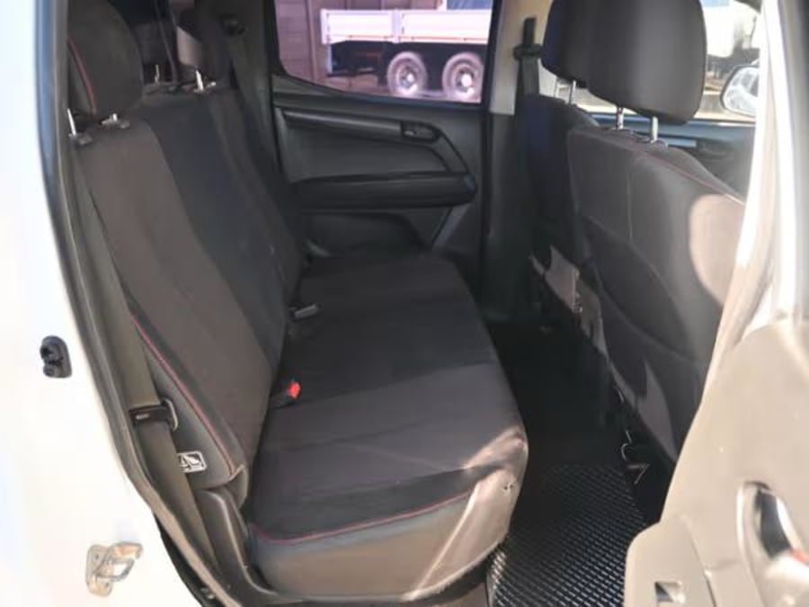 2019 Isuzu D-Max 250 HO Hi-Rider 4x4 Double-Cab — photo 8