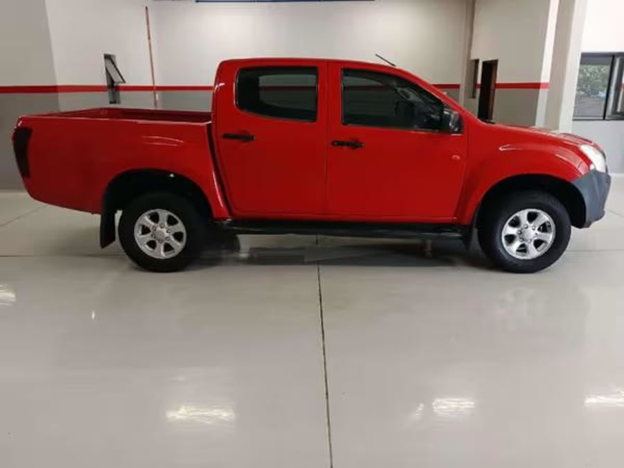 2022 Isuzu D-Max 250 HO Double-Cab — photo 5