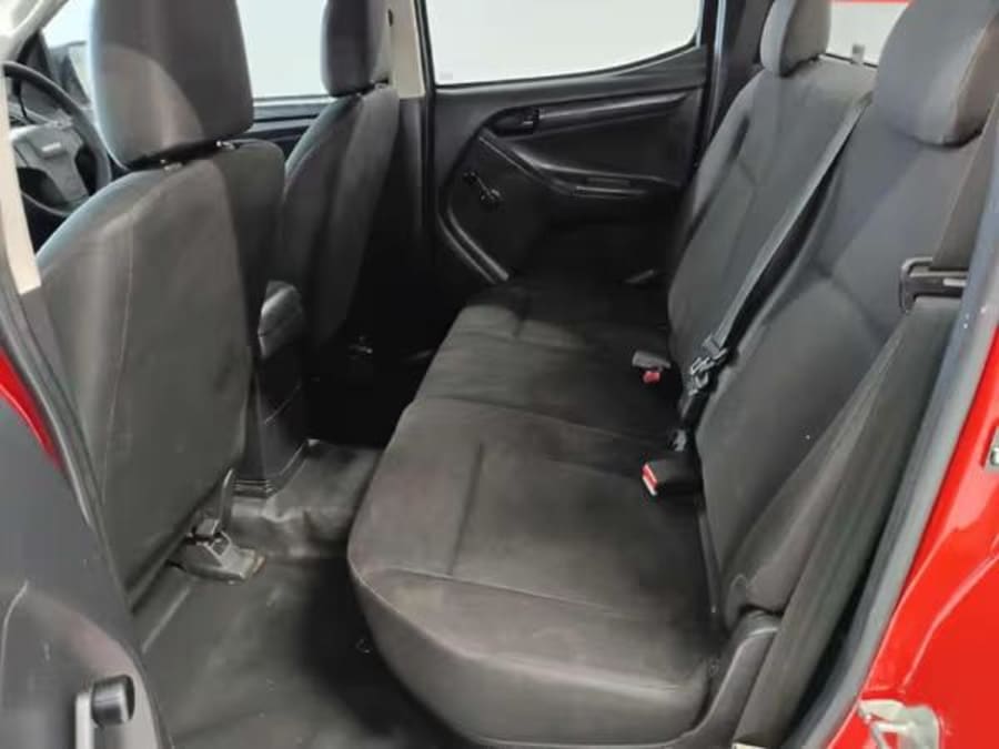 2022 Isuzu D-Max 250 HO Double-Cab — photo 9