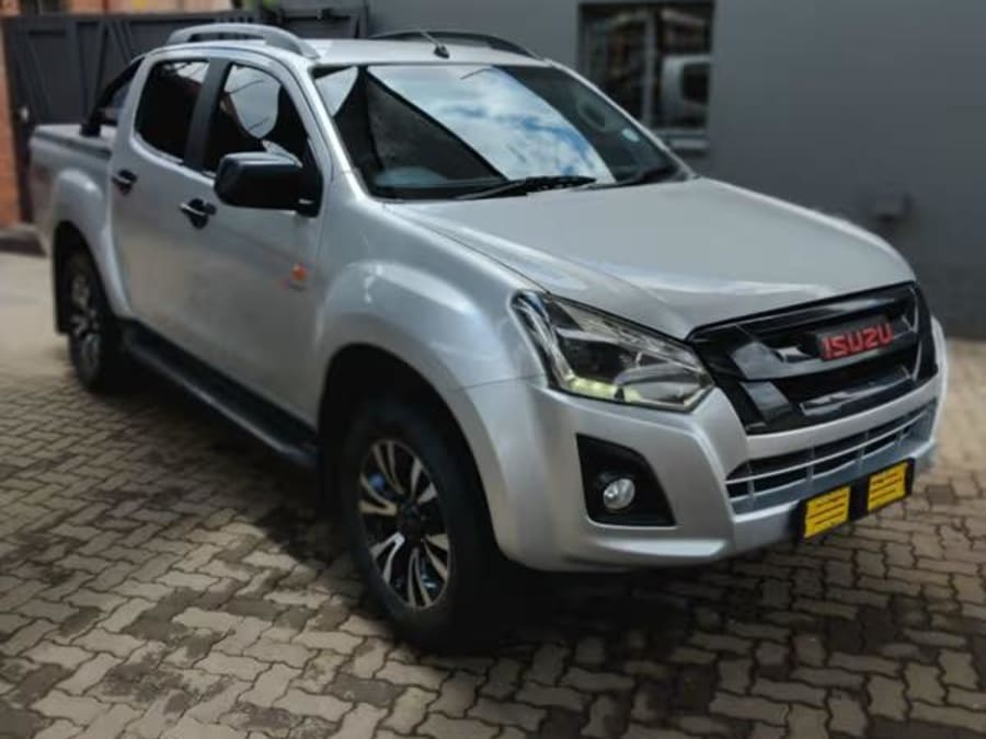 2021 Isuzu D-Max 250 HO X-Rider 4x4 Double-Cab — photo 1