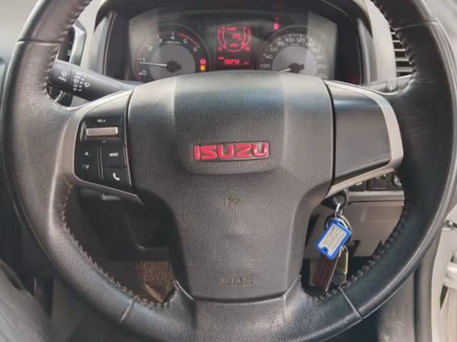 2021 Isuzu D-Max 250 HO X-Rider 4x4 Double-Cab — photo 6